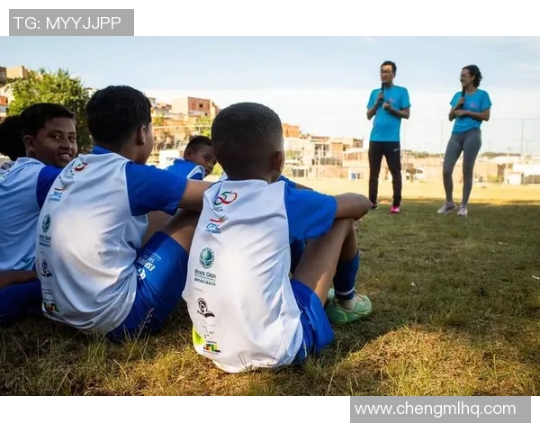 一起追过的足球明星们:回顾那些陪伴我们成长的绿茵英雄与传奇人物 一起追过的足球明星们:回顾那些陪伴我们成长的绿茵英雄与传奇人物